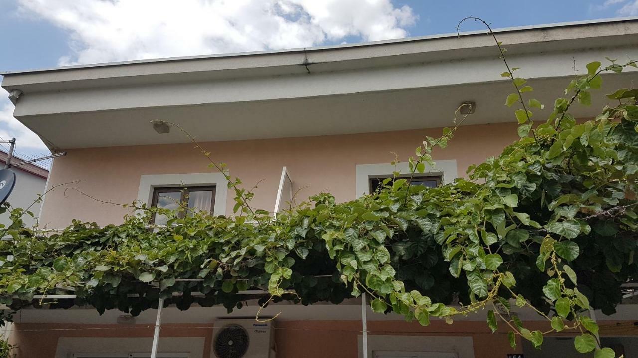 Andela Apartment *